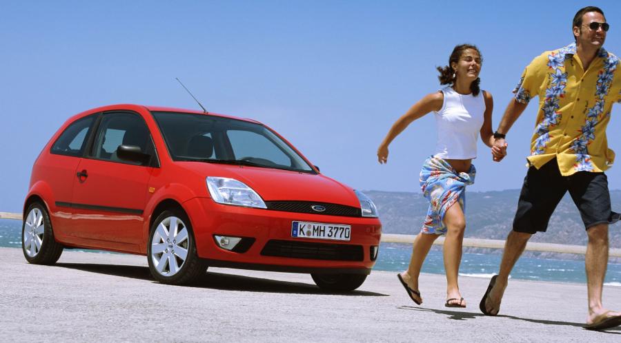  Ford Fiesta 2003 года  (фото 35 из 142)